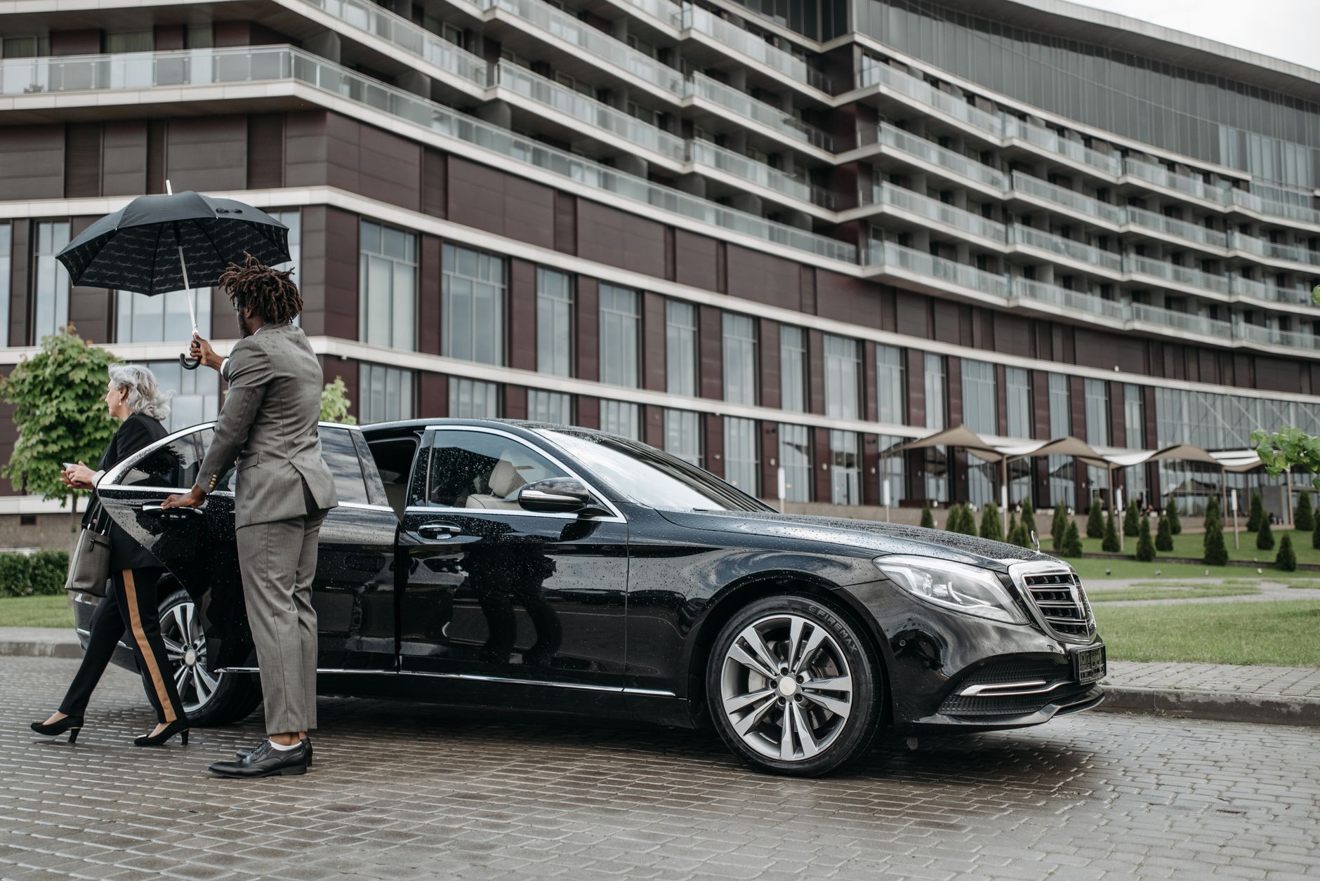 Chauffeur privé équipe à Niort